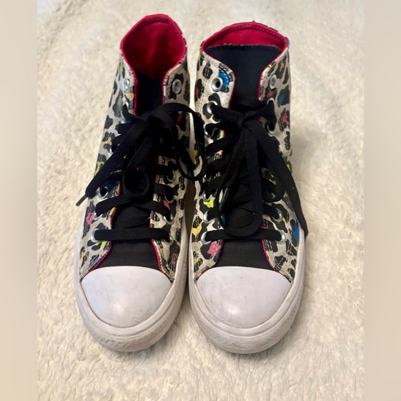 Converse Chuck Taylor platform size 5 Sneakers - Black, White, Pink, Blue - Picture 1 of 4